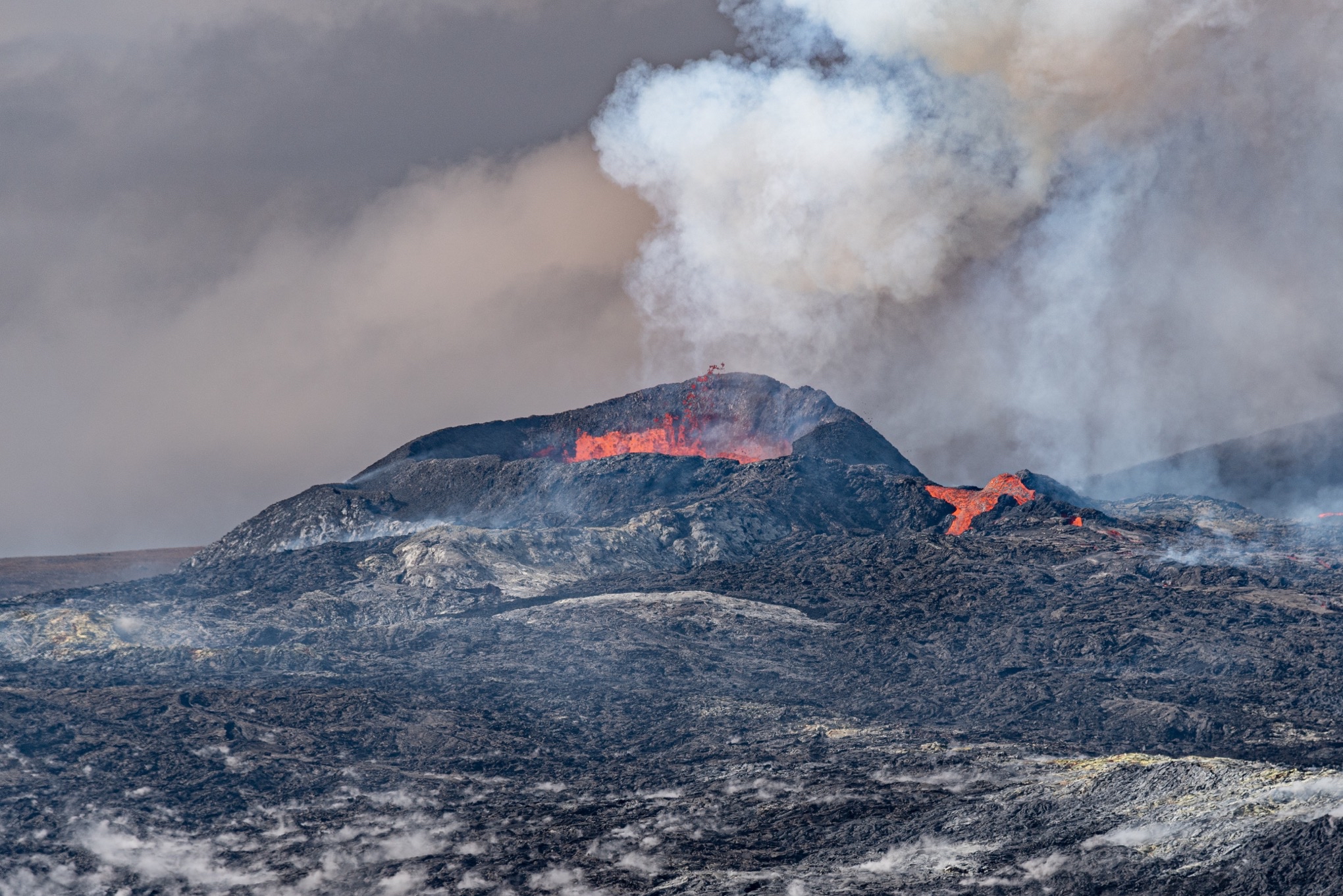 Crator of the Fagradalsfjall volcano eruption